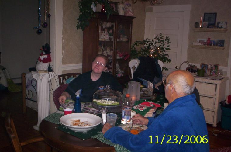 Pop n his lil buddy Manda (22) @ our house Thanksgiving 06